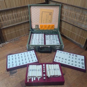 Authentic 1970s Japanese Mahjong Set | Resin Tiles With Wood Case
