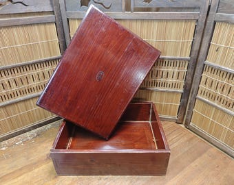 Extremely Rare 1960s Japanese Sakura Wood Box Hand Engraved Signed