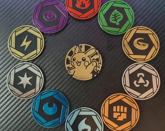 Conjunto oficial de monedas de Pokémon: todas las monedas de energía jumbo del conjunto 151 + 1 moneda de Pikachu adicional