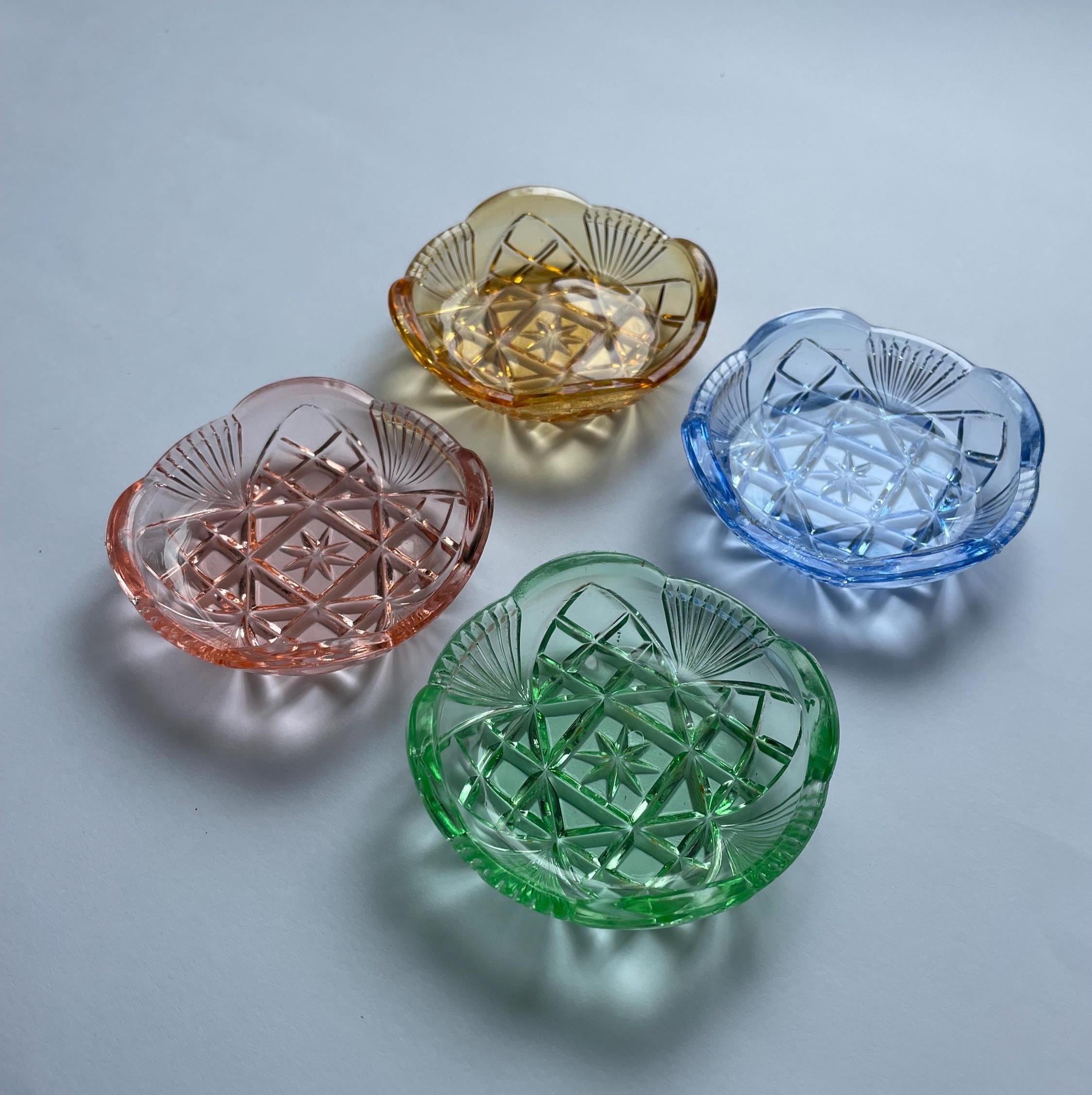 チェコのガラスボウル - Etsy 日本