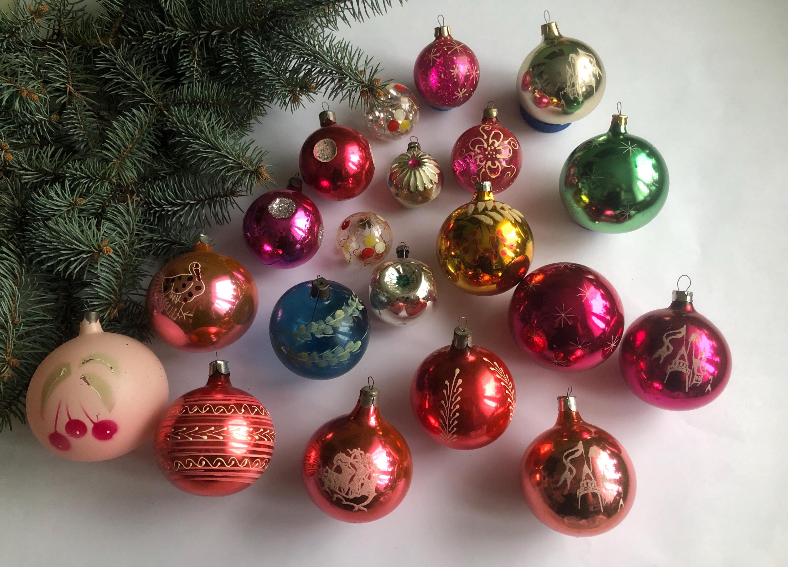 ヴィンテージガラスボールオーナメント - ソビエトクリスマスツリーの