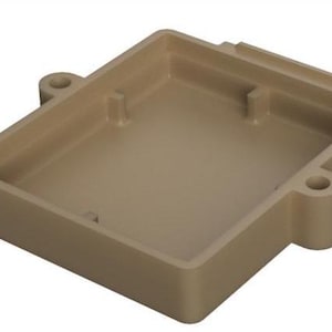 Peut inclure: Une boîte en plastique beige de forme rectangulaire avec des bords arrondis. La boîte a quatre petits trous sur les côtés.