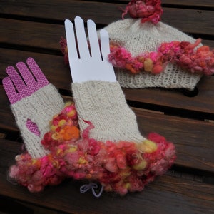 Hat and matching fingerless gloves