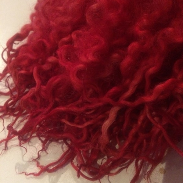 50g Poinsetta Red Teeswater Curls