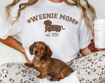 Comfort Colors® Personalized Dachshund Mom Shirt, Custom Est Year Weenie Mama T-Shirt, Doxie Lover New Dog Owner Gifts