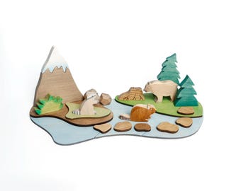 Juego de madera con temática de la naturaleza salvaje de la montaña. Juguete de animales del bosque. Juego libre y creativo.