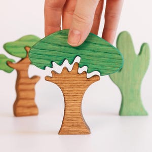 Figurines d&#39;arbres exotiques en bois faites main : décoration de chambre de bébé Montessori