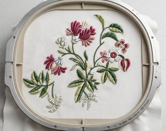 Realistic Floral Bouquet Embroidery Design, Botanical Flower Machine Embroidery File PES DST