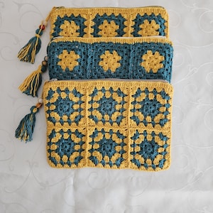 Astuccio all'uncinetto, borsa quadrata della nonna, borsa fatta a mano, regalo di compleanno, piccola borsa portapenne, regalo per lei e la mamma, donna, grazioso beauty case, borsa retrò,