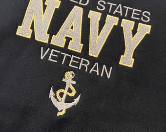 Felpa ricamata per veterani della Marina degli Stati Uniti con ancora, pullover con orgoglio militare, regalo per veterani della Marina, girocollo patriottico unisex, maglione per forze armate