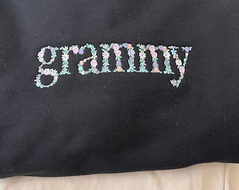 Personalized Grammy Embroidered Crewneck | Cute Grandma Gift | Custom Name Sweatshirt Mimi, Nana