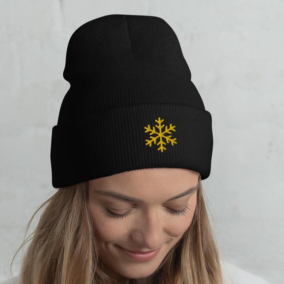 Embroidered Winter Beanie: Cozy Acrylic Hat for Nature  display picture 1