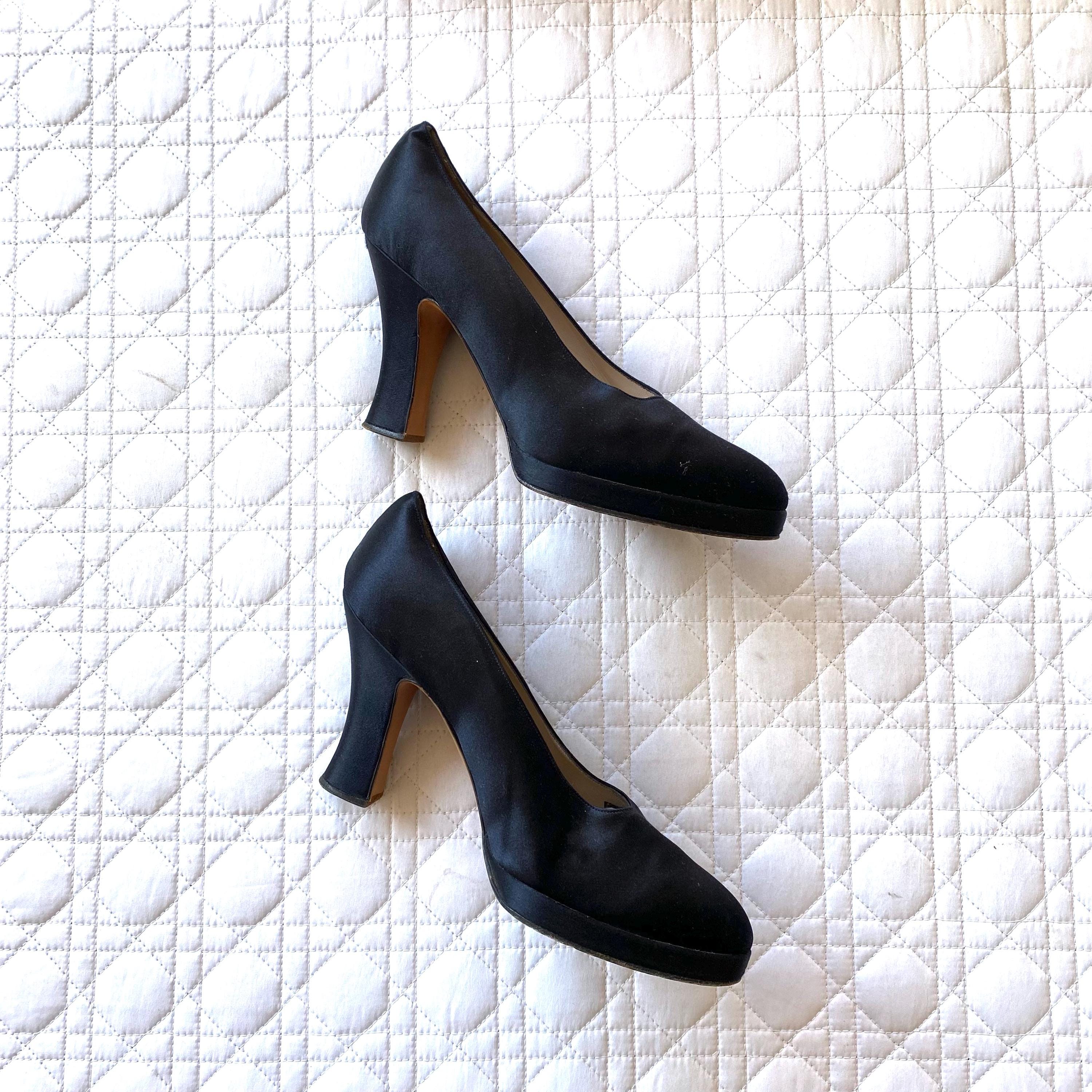 Vintage Chanel Pumps - Etsy