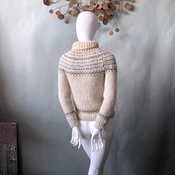 Vintage Hand Knit Wool Fair Isle Sweater Turtle N… - image 8