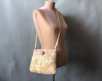 Palm Royale 1960s 1970s Summer Bag Ruth Saltz Yellow Jacquard Shoulder Bag w/ Gold Lion Head / Wear to Wedding Chic / Palm Beach 1970s