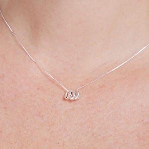 30-årspresent, damhalsband i sterlingsilver, födelsedagspresent till henne, present till kvinna, firar 3 decennier, present till vän