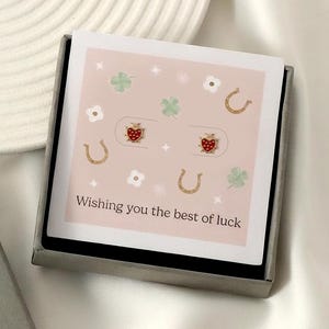 Boucles d'oreilles coccinelles en argent sterling, petites puces d'oreilles coccinelles, boucles d'oreilles insectes en forme de cœur rouge, coffret cadeau porte-bonheur avec boîte et carte
