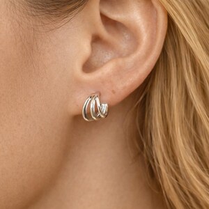 Pendientes de botón de triple línea, pendientes de botón de plata de ley, pendientes de plata, joyería minimalista, regalo para ella, regalo para mamá, regalo de Navidad
