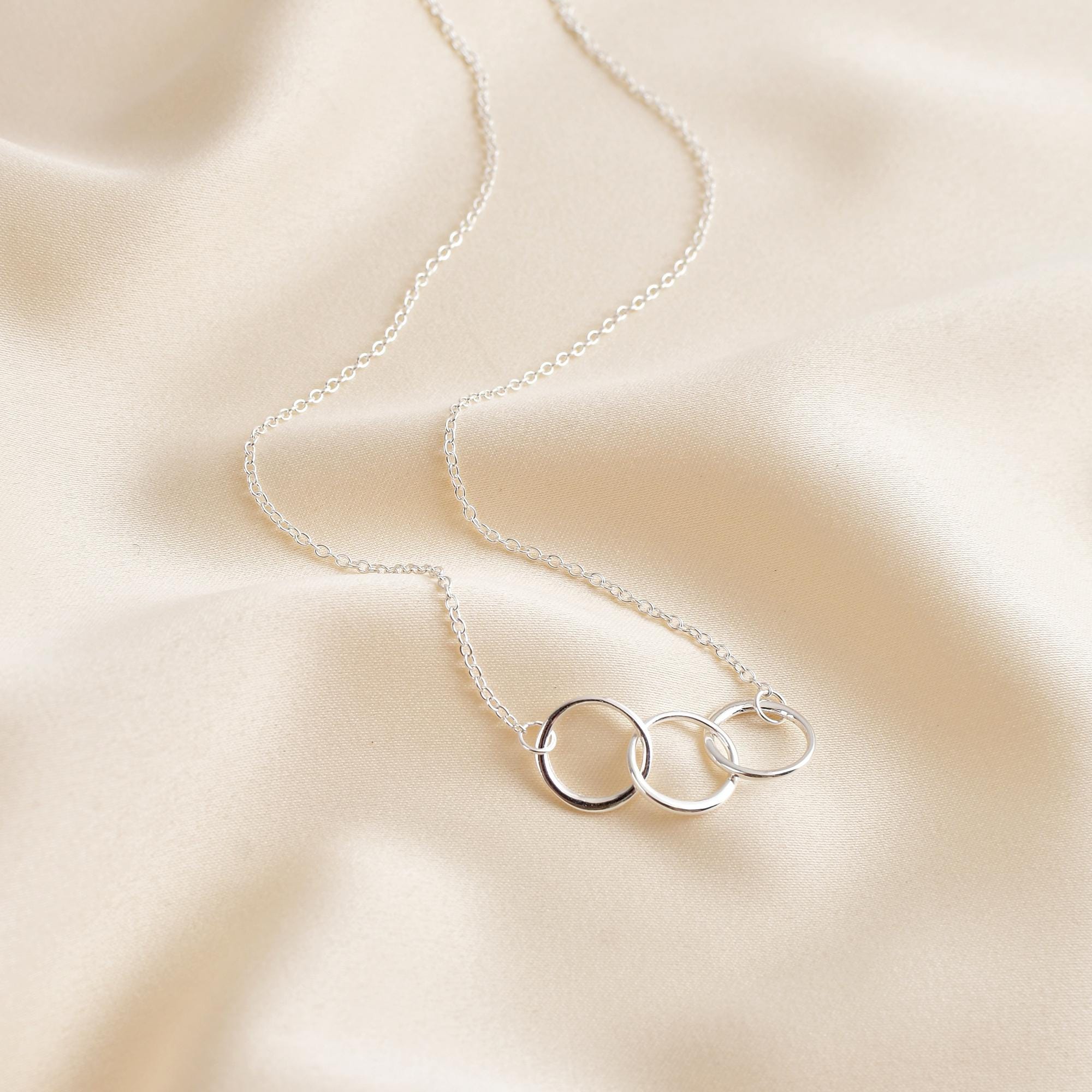 スターリングシルバー多数 銀製指輪、ネックレス約３０点 スターリングシルバーのサークルネックレス、3つのリング、30歳の誕生