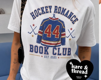 Uwielbiam hokeistów | Koszulka z nadrukiem Hockey 44 | Koszulka z motywem klubu książki | Koszulka z motywem romansu sportowego | Koszulka BookTok