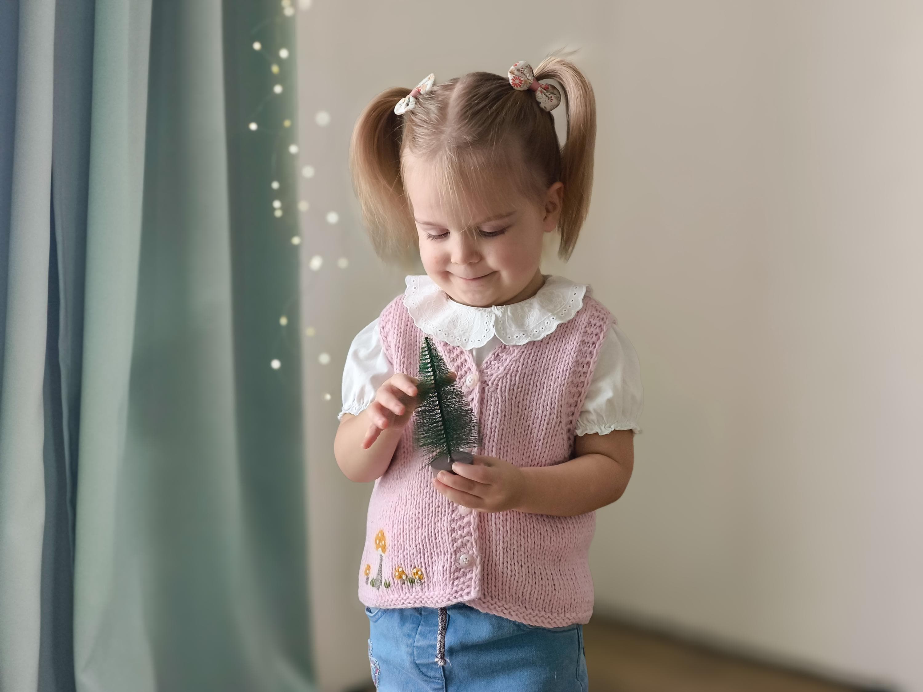 Hand Knit Vest for Baby Girl, Pink Hand Embroidery Vest, Vest for Girls, 3 Years Anniversary Gift, Hand Knitted Vest