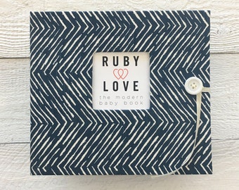 BABY BOOK | Navy Freeform Arrows Album