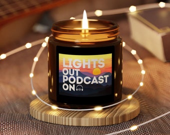 Lumières éteintes, podcast activé - Bougie de soja parfumée (multiples) | Fans de podcasts | Podcasts sur les vrais crimes | Écoute de podcasts | Amateur de podcasts