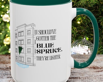 Taza de película navideña "Mientras dormías" / Cita de Blue Spruce "Mientras dormías" / Taza con cita de película navideña / Vacaciones divertidas y únicas