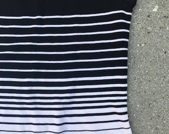 Finity Black and White Stripe Gradated Knit 90s Vintage Tank