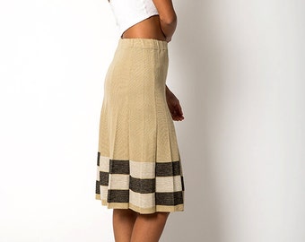 The Vintage Tan Colorblocked Pleated Knit Skirt