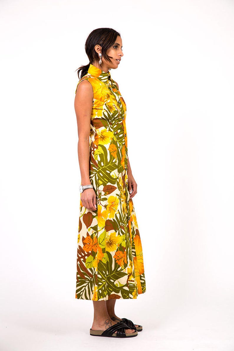 Robe Tropical Leaf