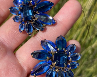 Weiss Blue Jewel Strass Cristal Strass 1950s vintage Clip On Flower Boucles d’oreilles