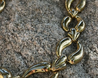 Gold Plated Wavy Loop Chain Vintage Collar Necklace