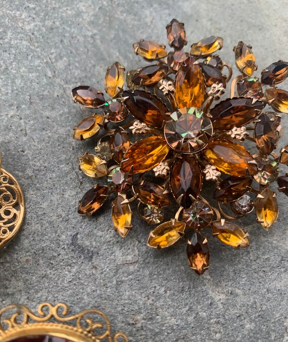 Amber Tone Crystal Rhinestone Cluster Gold Plated… - image 3