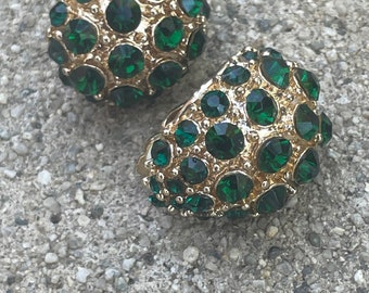 Green Crystal Studded Gold Plated 1980s Vintage Clip On Earrings