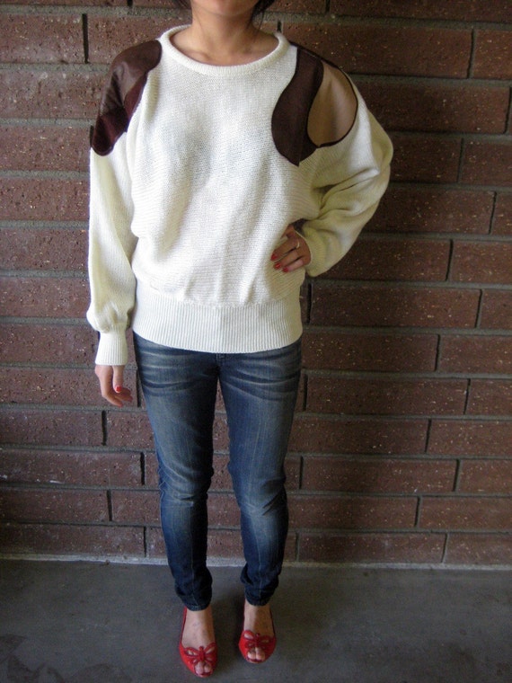 Dolman Sleeved Batwing Knit Beige Sweater - image 2