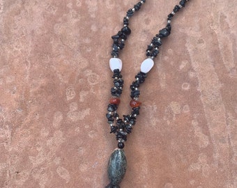 Tibetan Black Onyx Beaded White Quartz Agate Pendant Spiritual Vintage Necklace