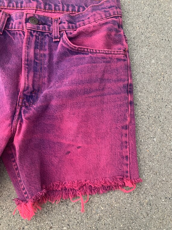 pink levi shorts