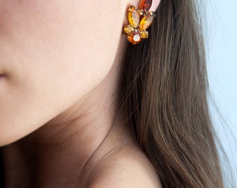 Vintage Amber and Brown Bumblebee Clip On Earrings