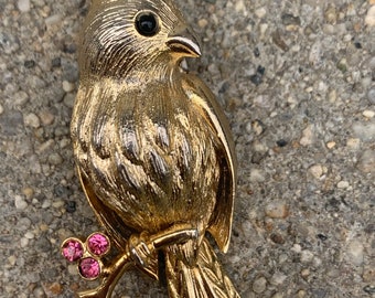 Gerry’s Signed Gold Plated Cardinal Bird With Pink Rhinestones Vintage Brooch Pin