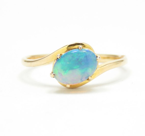 Vintage 18k Gold Opal Ring; Opal Birthstone Ring; 