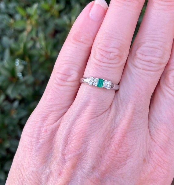 Platinum Emerald and Diamond Ring; Vintage Emeral… - image 5