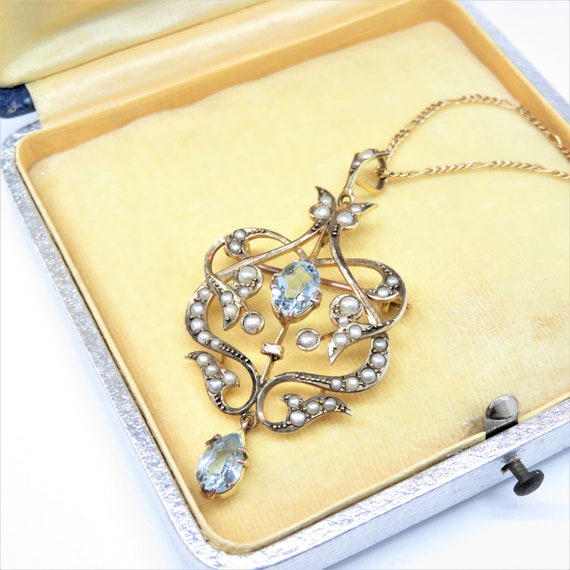 9k Gold Edwardian Aquamarine and Pearl Pendant Nec