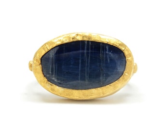 Nava Zahavi 22k Gold Sapphire Ring; Sapphire Statement Ring; Designer Jewelry; Blue Gemstone Ring; Boho Ring; Gemstone Jewelry; Big Chunky