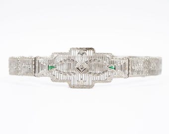Pulsera Art Déco de oro de 10k con diamantes y esmeraldas, filigrana