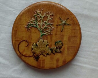 Vintage Wooden Lichen and Oakmoss Brooch