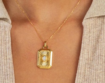 Moonstone Pendant Necklace • Radiant Sunburst Design • Symbolic Gift of Light • Elegant Jewellery for Her