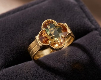 14K Gold Clover Ring • Zultanite Ring • Gemstone Ring • Birthstone Jewelry