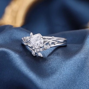 2CT Round Cut Moissanite Engagement Ring Set | Luxury Halo Wedding Ring Set | Round Cut Solitaire Moissanite Anniversary Gift | Gift for Her