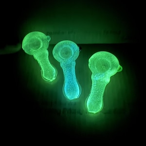 glow in the dark tobacco Vuse Prismatic Series Dusk Buy the Tobacco Neon Sign Glow in the Dark Glass
